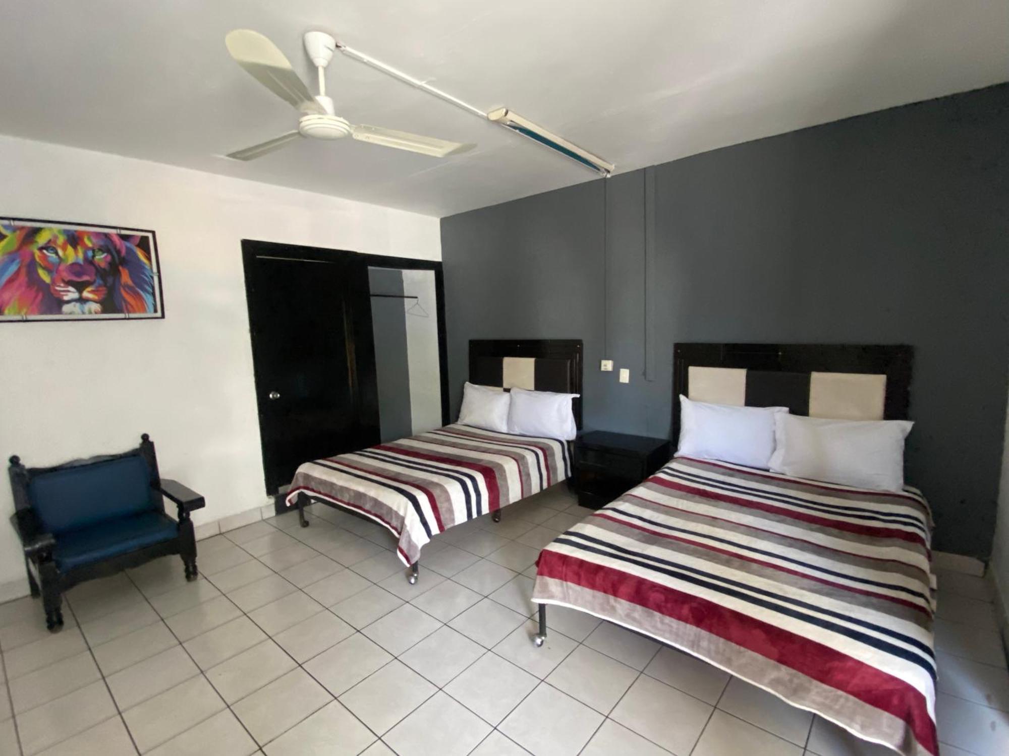 Hotel Puerto Vallarta Сапопан Екстер'єр фото