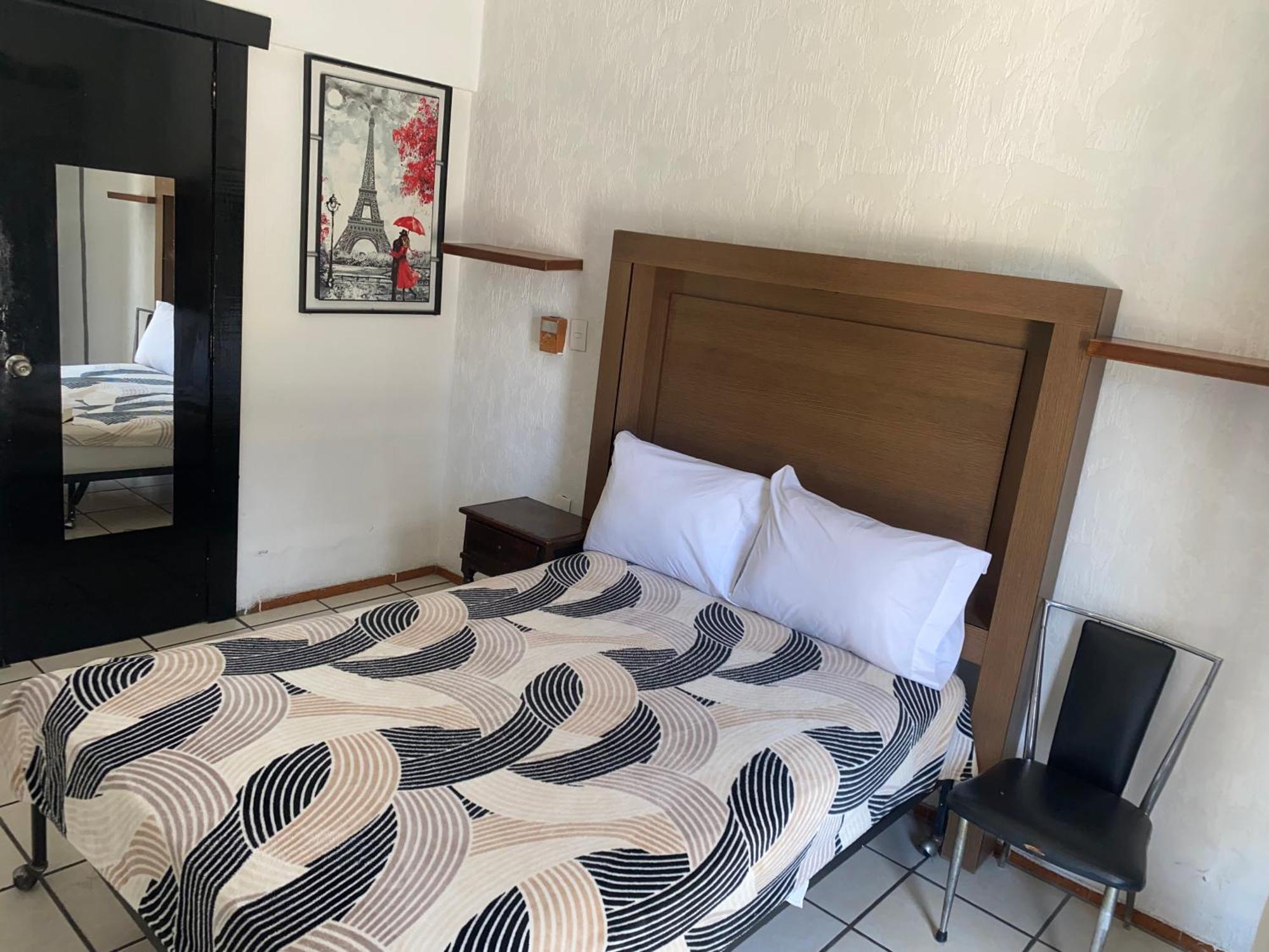 Hotel Puerto Vallarta Сапопан Екстер'єр фото